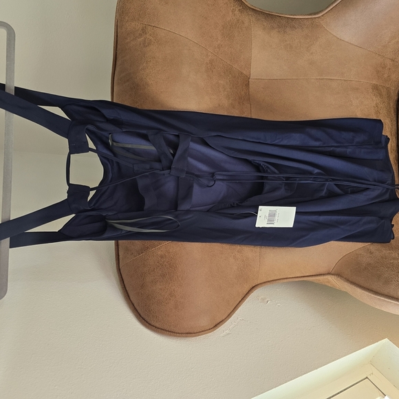 B. Darlin Sleeveless Square-Neck Crossed Tie-Back Sheath Dress - Picture 5 of 6